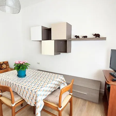 Cn029 - Cesenatico, Federica - Comodo Bilocale Con Posto Auto *